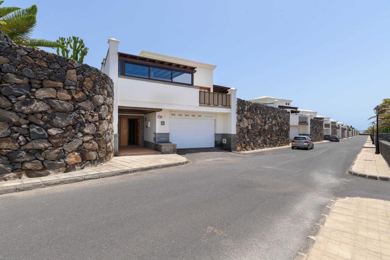 Villa Esterlicia Playa Blanca  Luaran gambar
