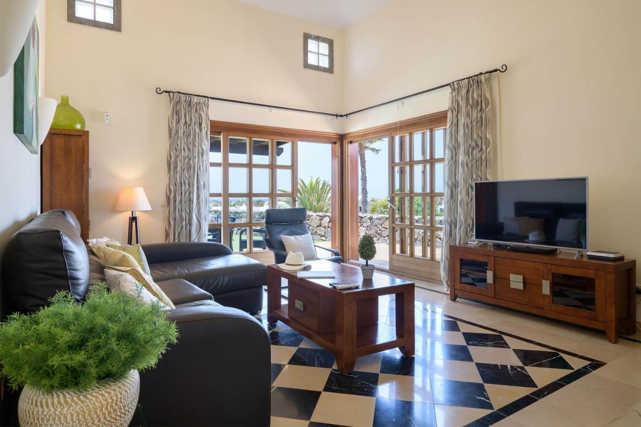 Villa Esterlicia Playa Blanca  Luaran gambar
