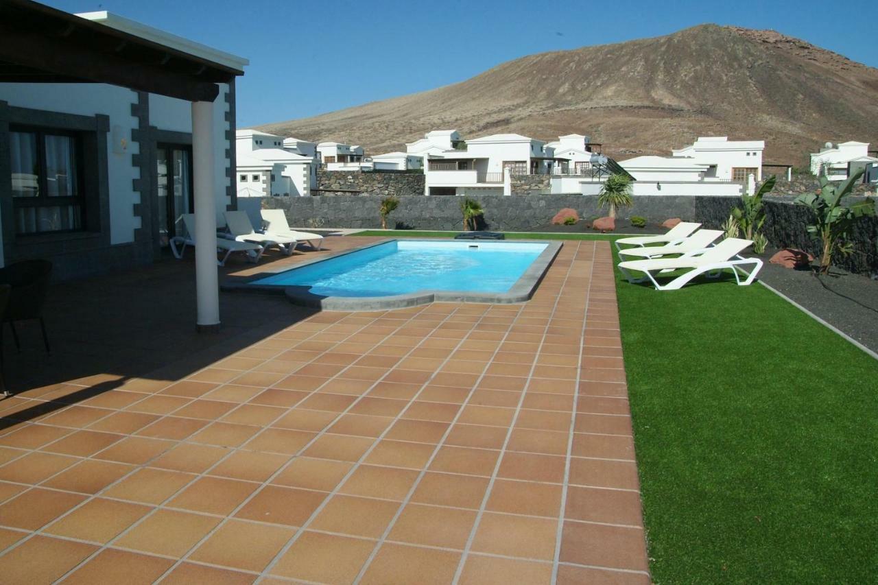 Villa Esterlicia Playa Blanca  Luaran gambar