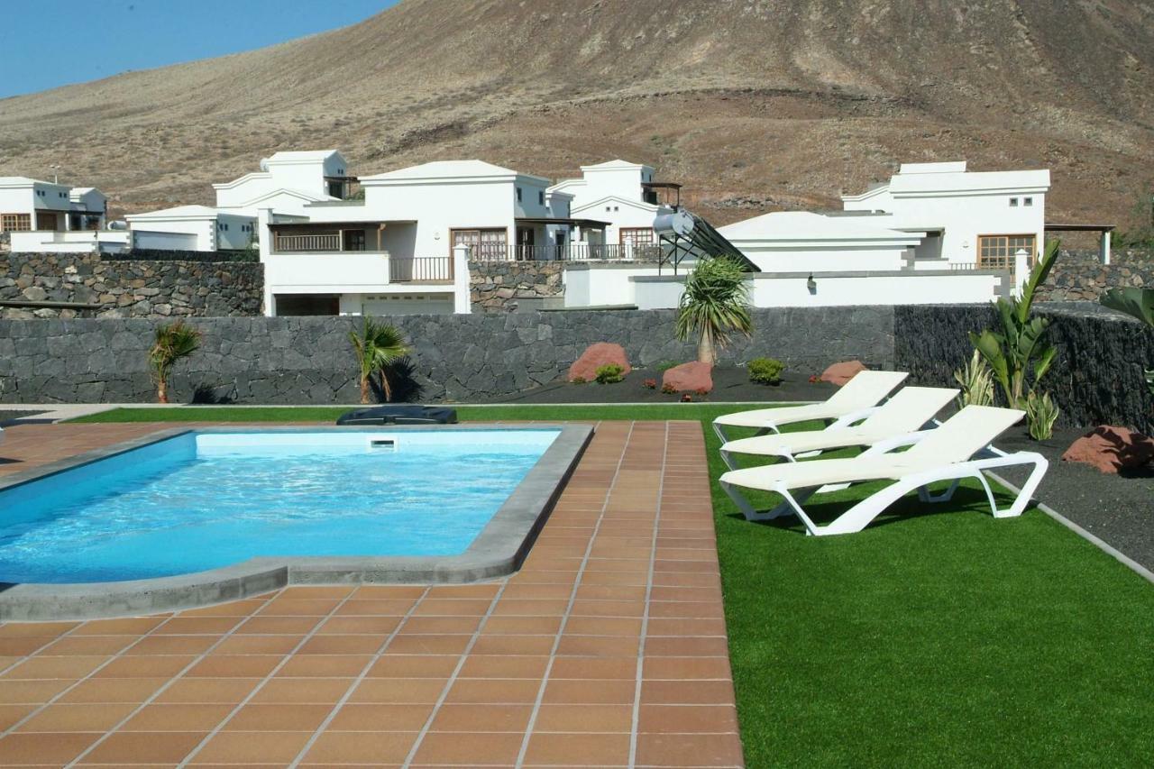 Villa Esterlicia Playa Blanca  Luaran gambar